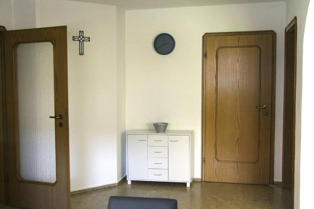 Schoene Helle Ferienwohnung In Waldnaehe Berching Extérieur photo